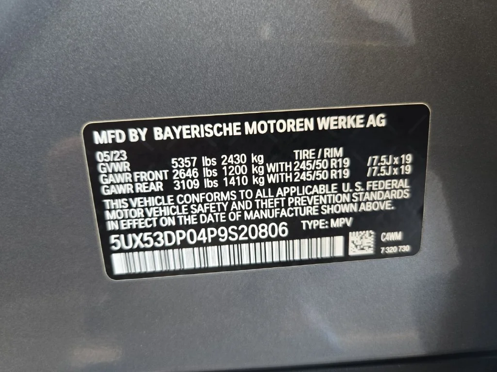 Used 2023 Gray BMW xDrive30i image 31