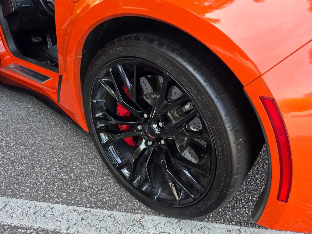 Used 2019 SEBRING ORANGE TINTCOAT Chevrolet Z06 2LZ image 27