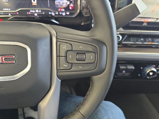 Used 2025 White GMC SLT image 18
