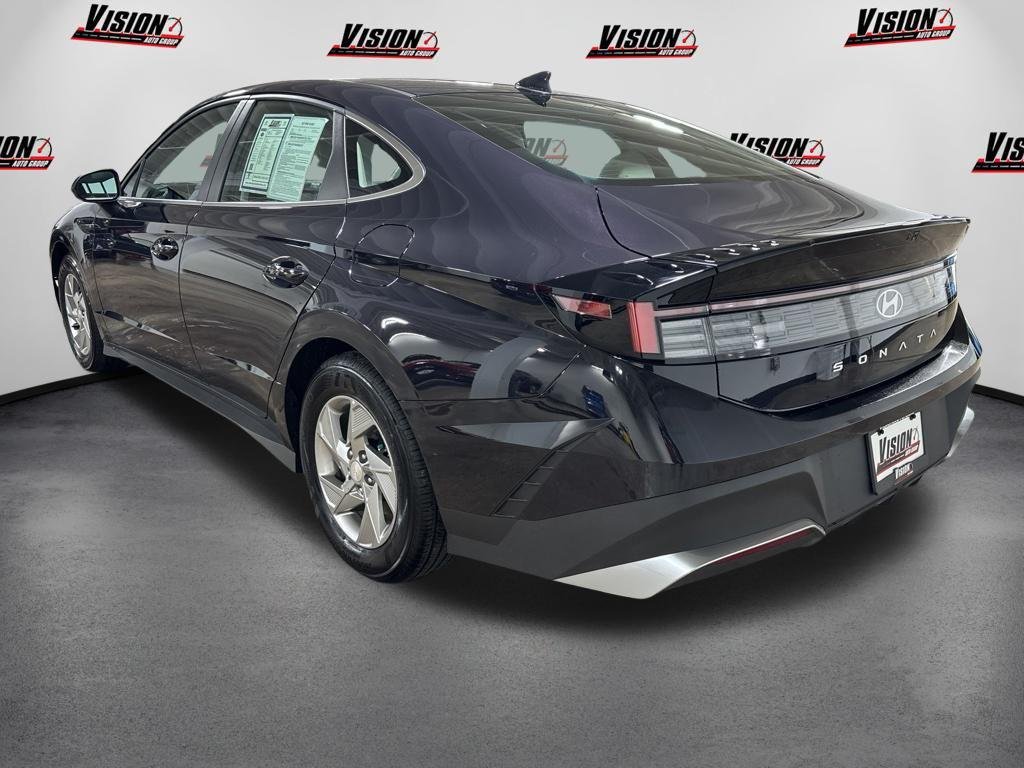 New 2026 Blue Hyundai SE image 7