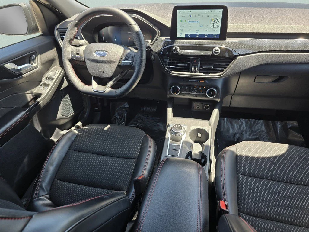 Used 2025 Gray Metallic Ford ST-Line image 31