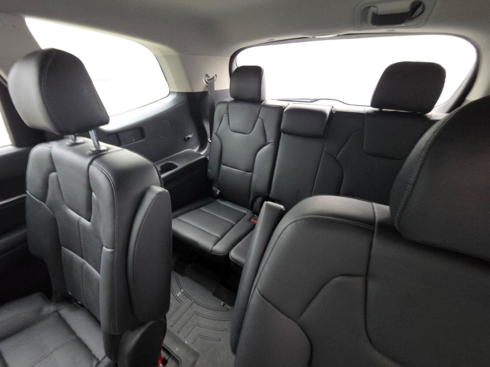 Used 2022 Sangria Kia EX image 10