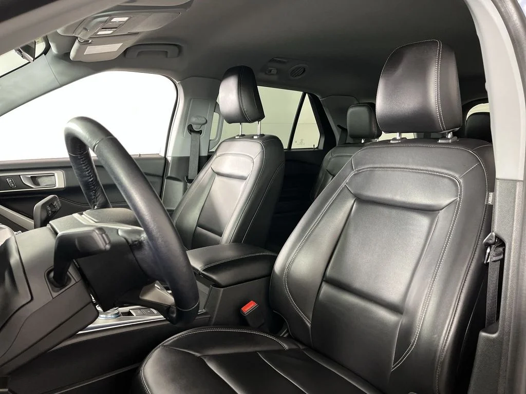 Used 2021 Blue Ford XLT image 11