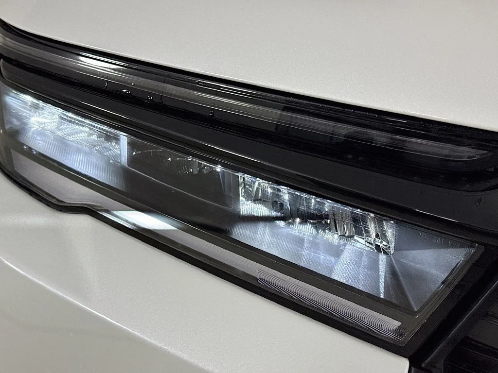 New 2026 Platinum White Pearl Honda EX-L image 10