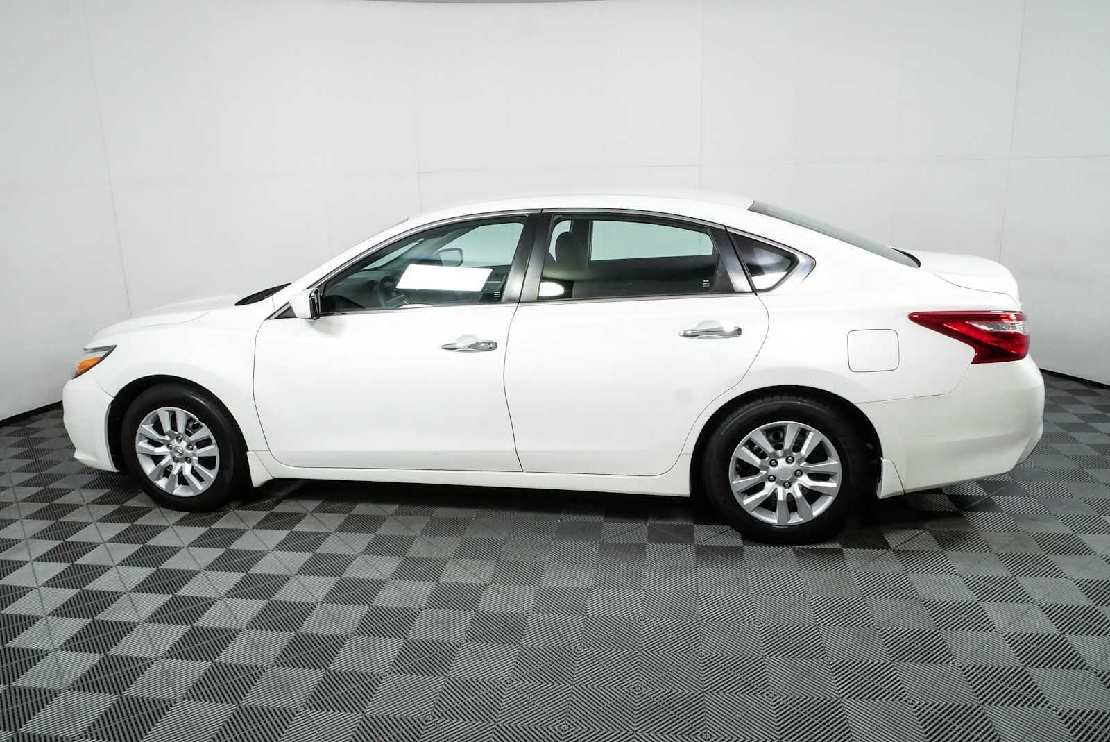 Used 2017 Pearl White Nissan 2.5 S image 26