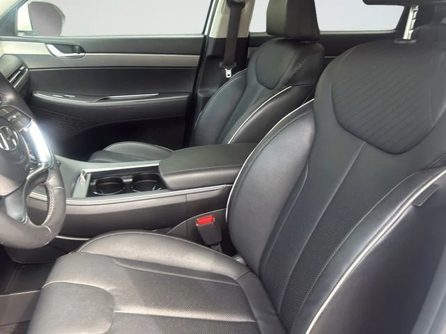 Used 2023 White Hyundai SEL image 10