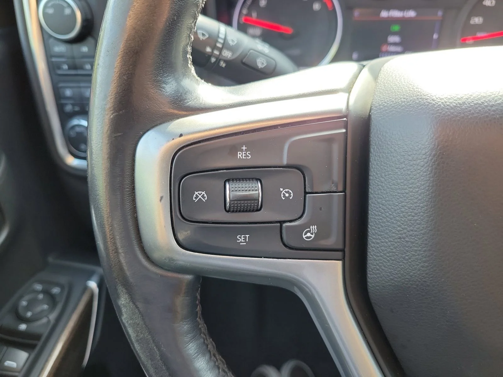 2019 Chevrolet Silverado 1500 RST - Photo 26