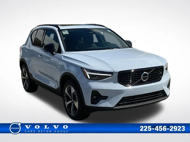 2026 Volvo XC40 B5 Plus