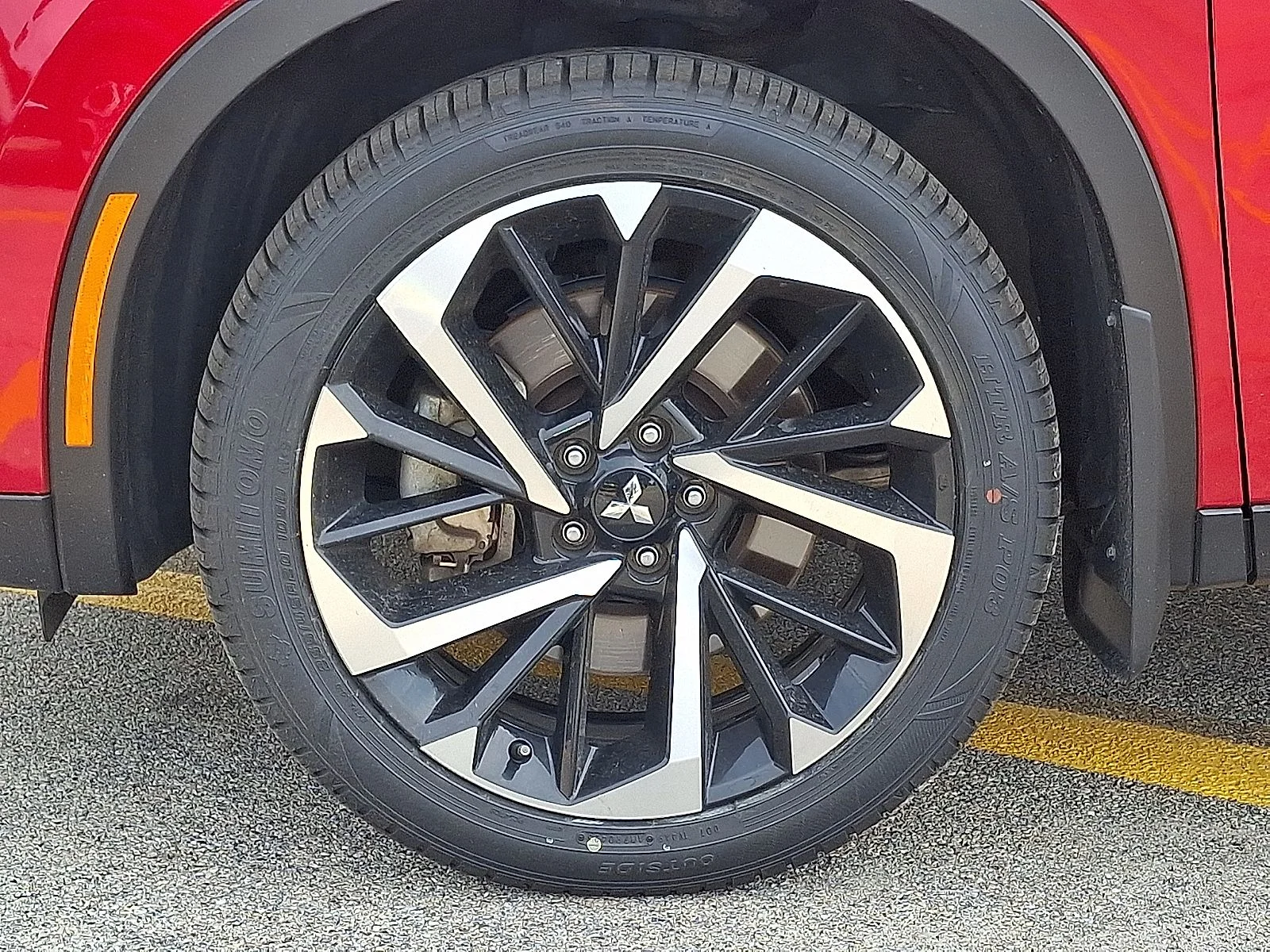 Used 2022  Mitsubishi SE image 8