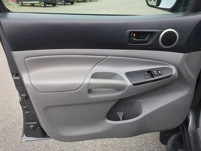 Used 2013 Gray Toyota PreRunner image 12