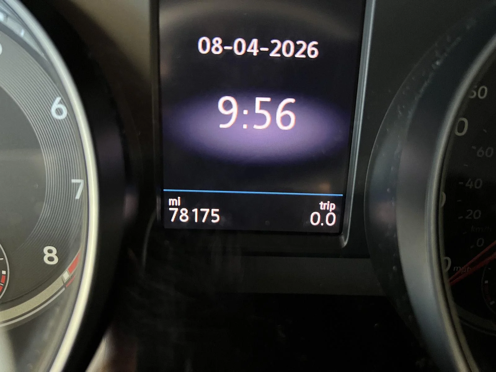 Used 2021 Gy Volkswagen 3.6L V6 SE w/Technology R-Line image 12