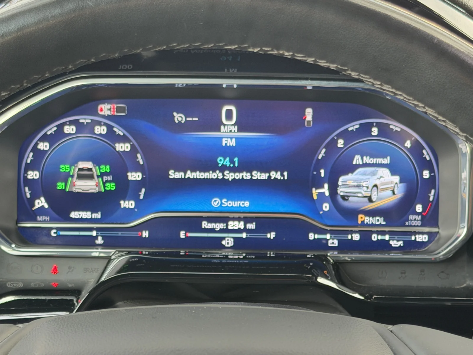 Used 2025 Summit White Chevrolet LT image 14