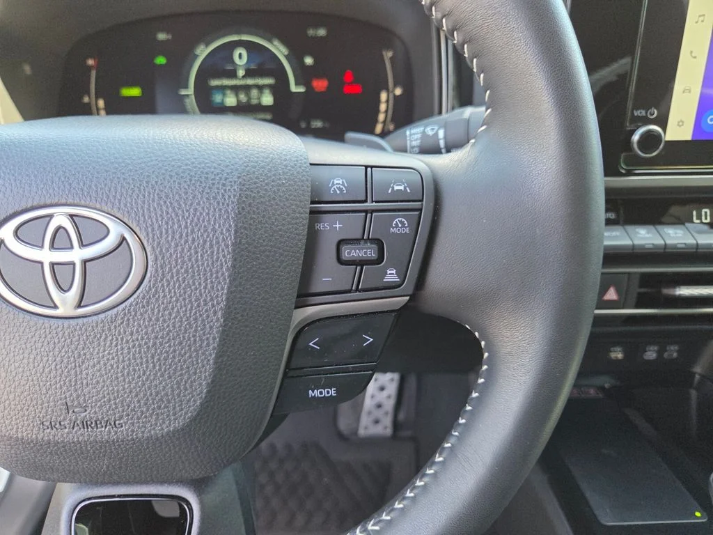 Certified Used 2025 White Toyota SE image 31