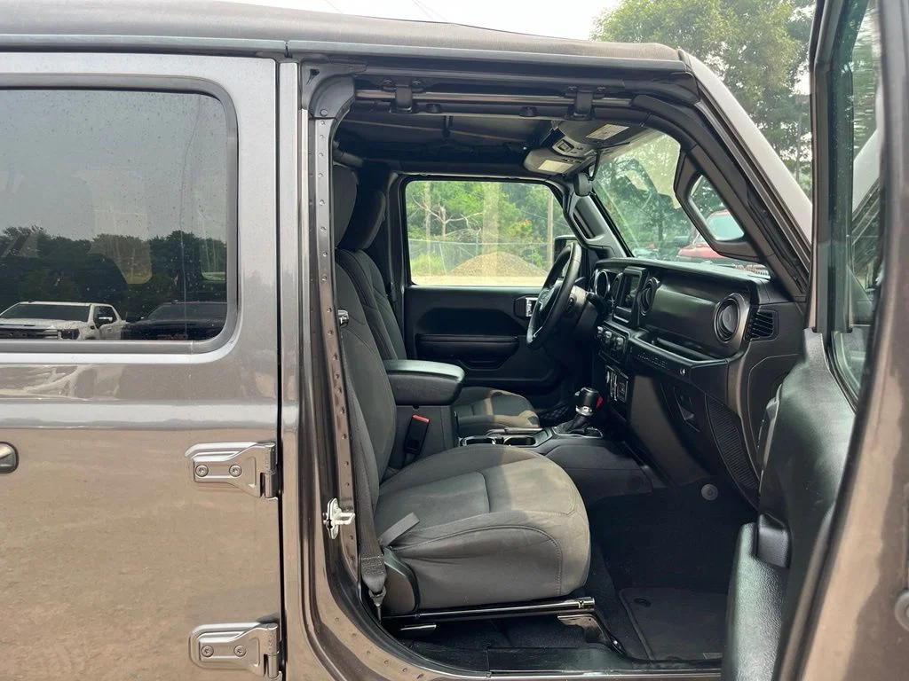 Used 2023 Granite Jeep Sport S image 33