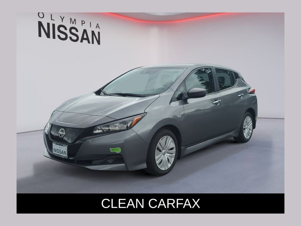 2023 Nissan Leaf S's photo