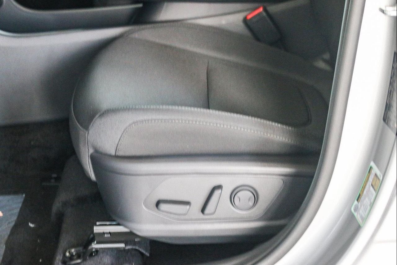 New 2026 Silver Hyundai SEL image 49