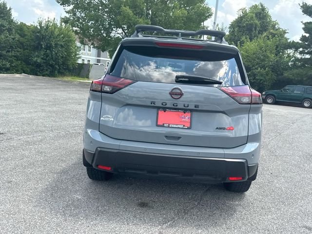Used 2025 Gray Nissan Rock Creek image 6