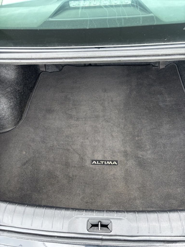 Used 2024 Black Nissan 2.5 SV image 19