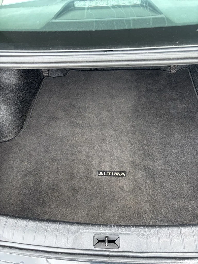 Used 2024 Black Nissan 2.5 SV image 19