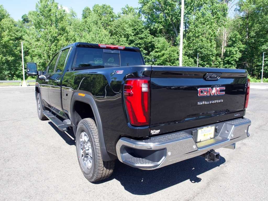 New 2026 Onyx Black GMC SLT image 8