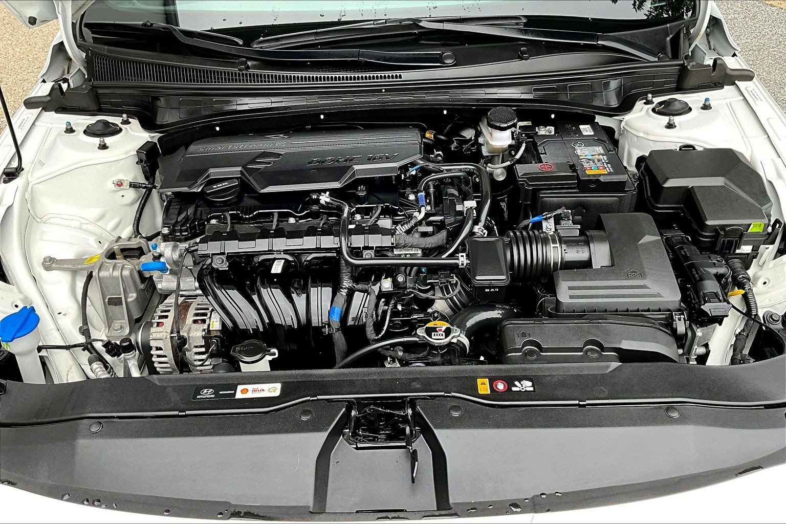 Used 2025 White Hyundai SEL Sport image 26