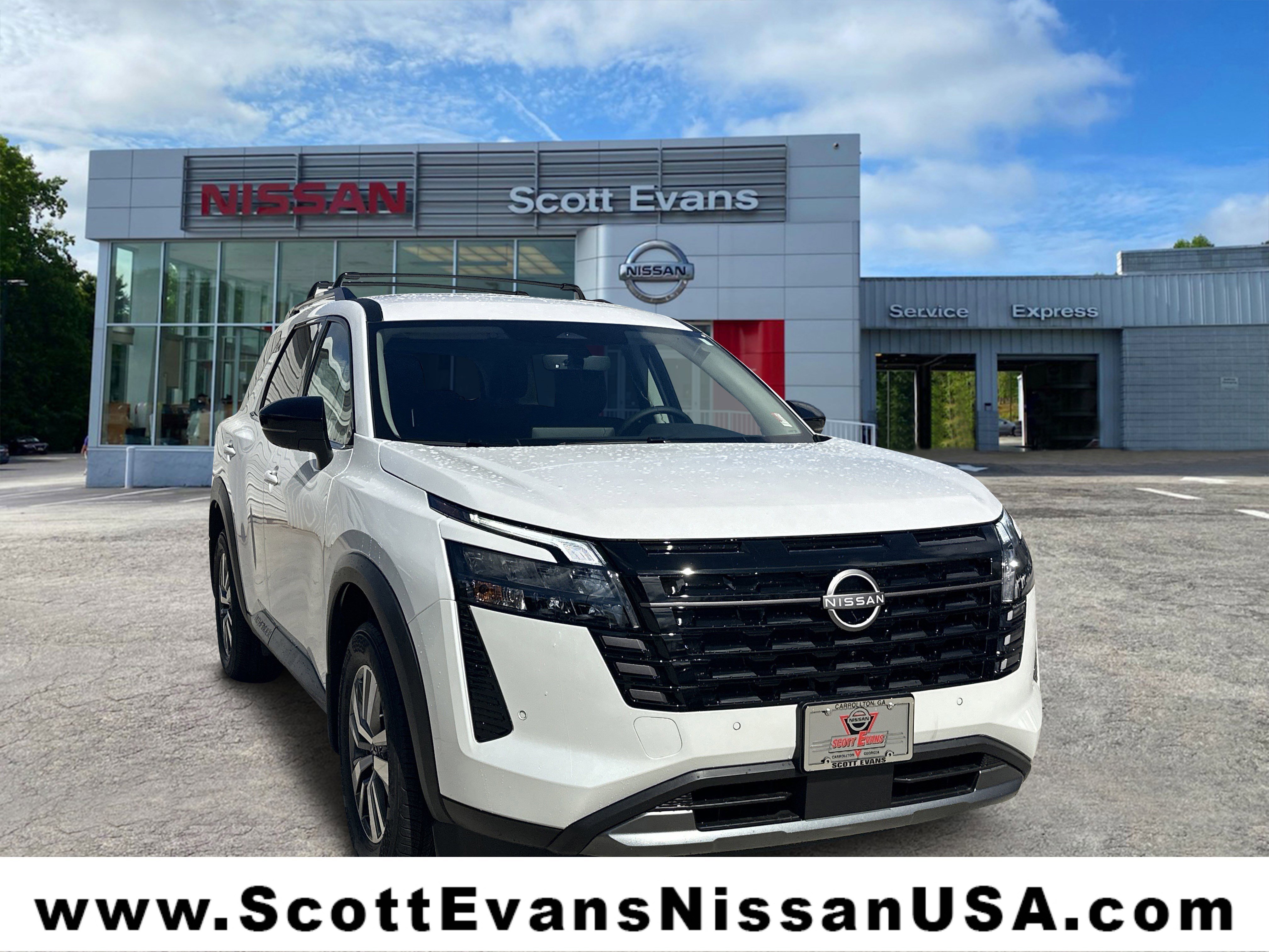 New 2026 Everest White Pearl Tricoat Nissan SL image 1