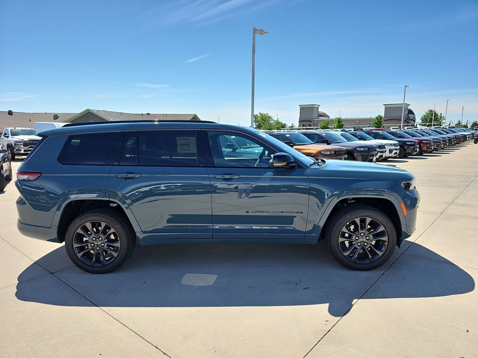 New 2026 Steel Blue Jeep Limited Reserve image 6