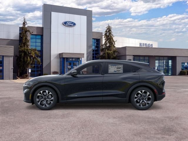 New 2026 Shadow Black Ford Select image 3