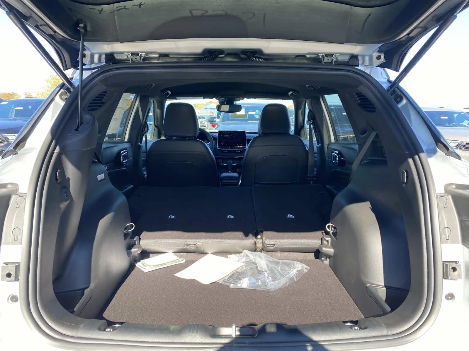 New 2026 Silver Zynith Metallic Clearcoat Jeep Limited Altitude image 5