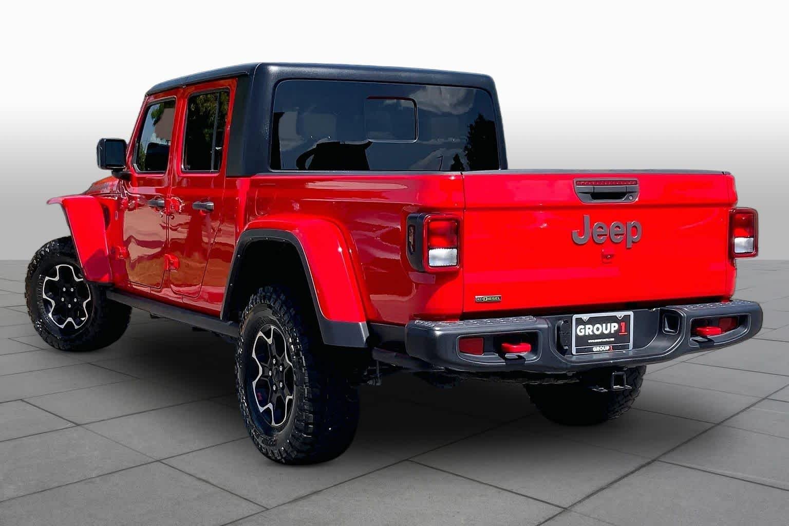 Used 2023 Firecracker Red Clearcoat Jeep Rubicon image 12