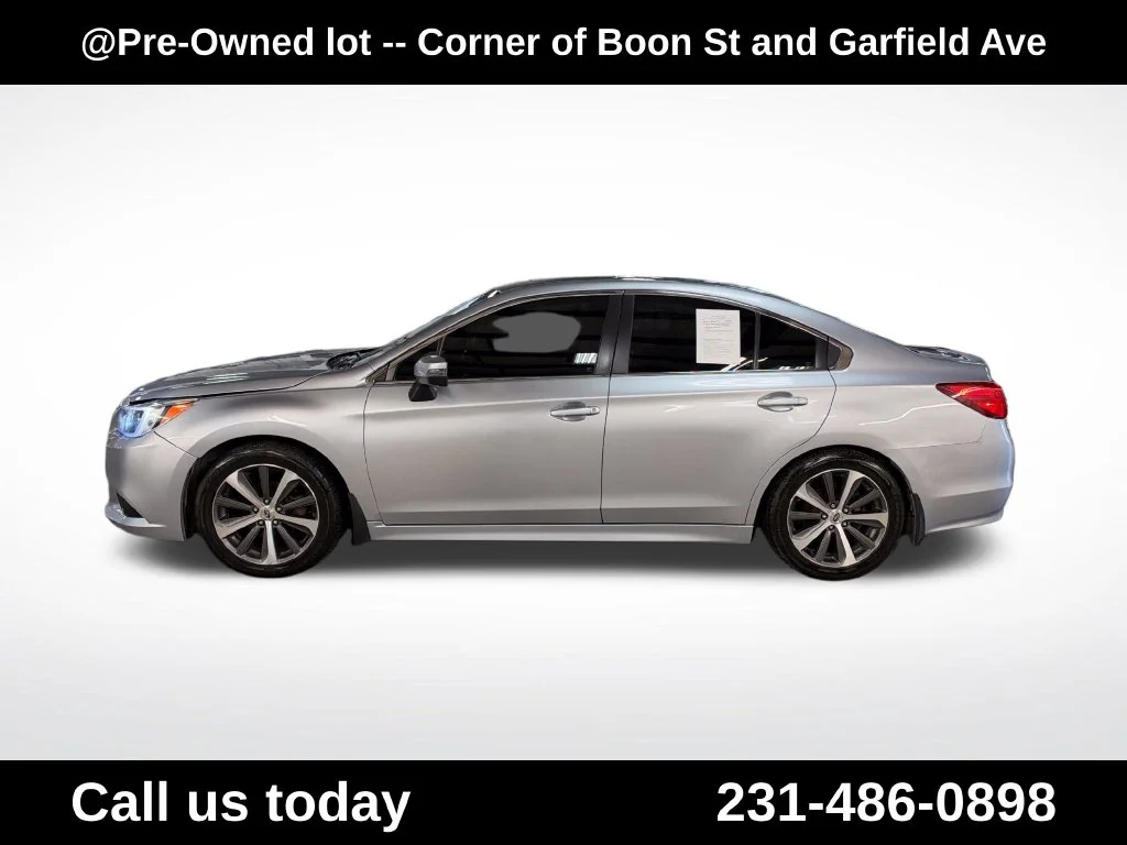 Used 2015 Silver Subaru 2.5i image 2