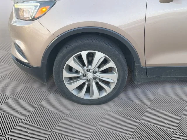 Used 2019 Brown Buick Preferred image 9