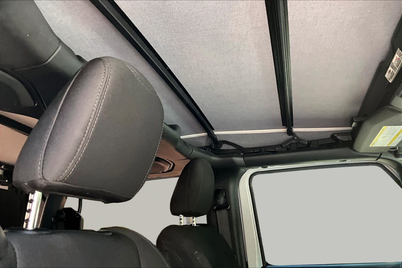 Used 2022 Bright White Clearcoat Jeep Sport image 13