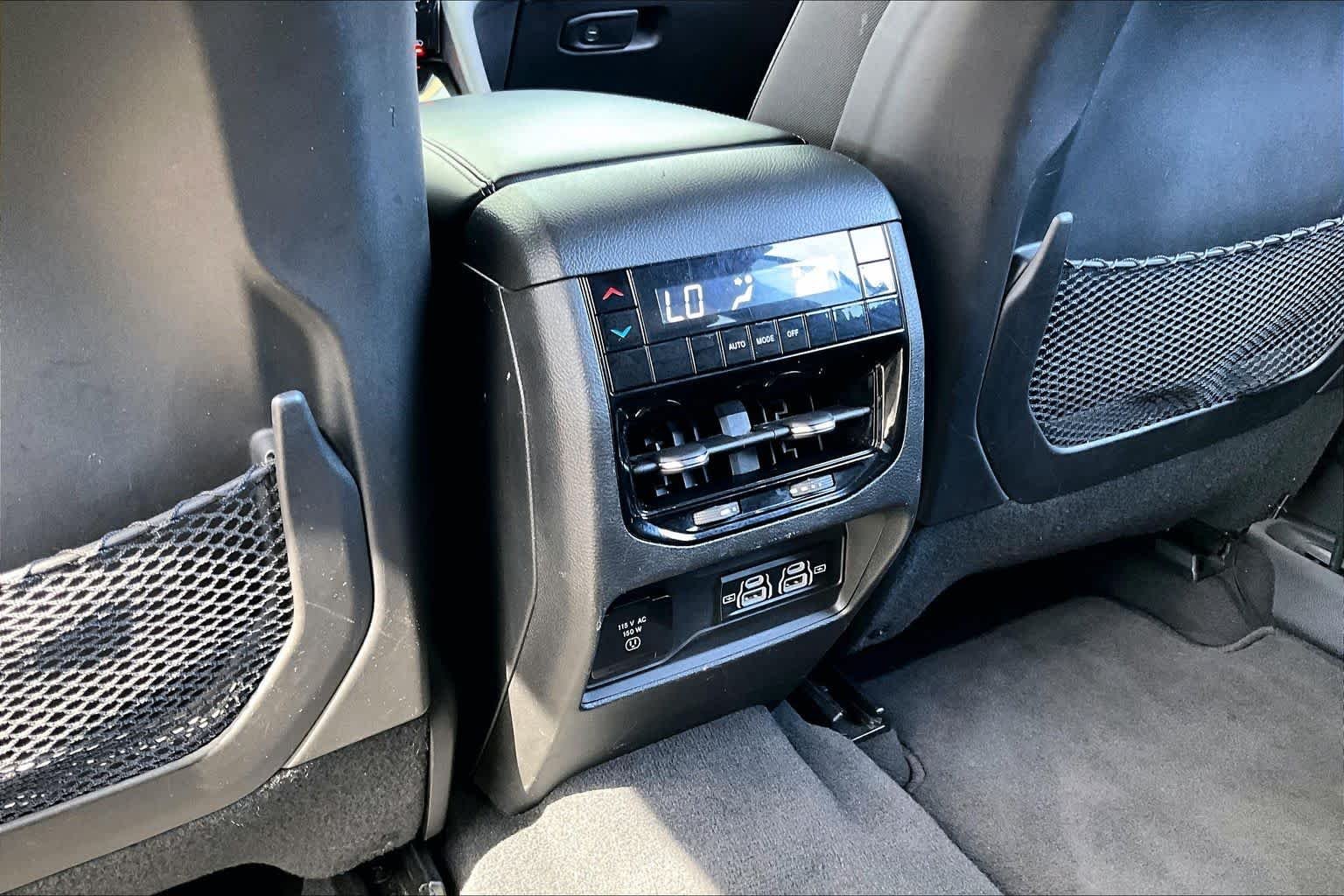 Used 2024 Diamond Black Crystal Pearlcoat Jeep Altitude image 34