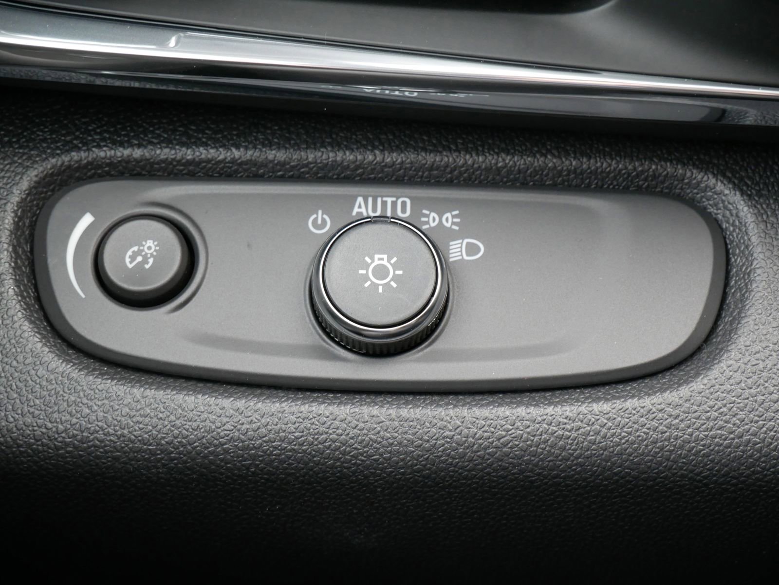 2025 Buick Envista Preferred - Photo 16