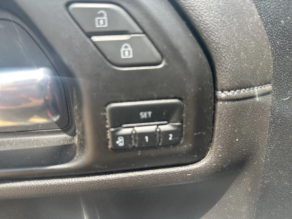Used 2022 Red Chevrolet LTZ image 7