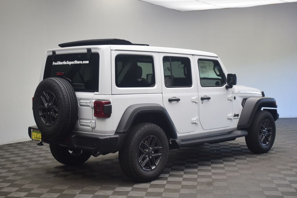 New 2026 Bright White Clear-Coat Exterior Paint Jeep Sport S image 5
