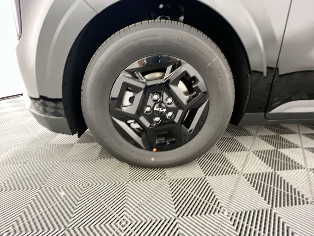 New 2026 Aurora Black Pearl Kia LXS image 13
