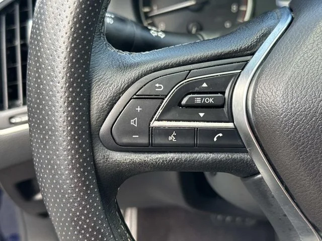 Used 2023 Blue INFINITI LUXE image 45