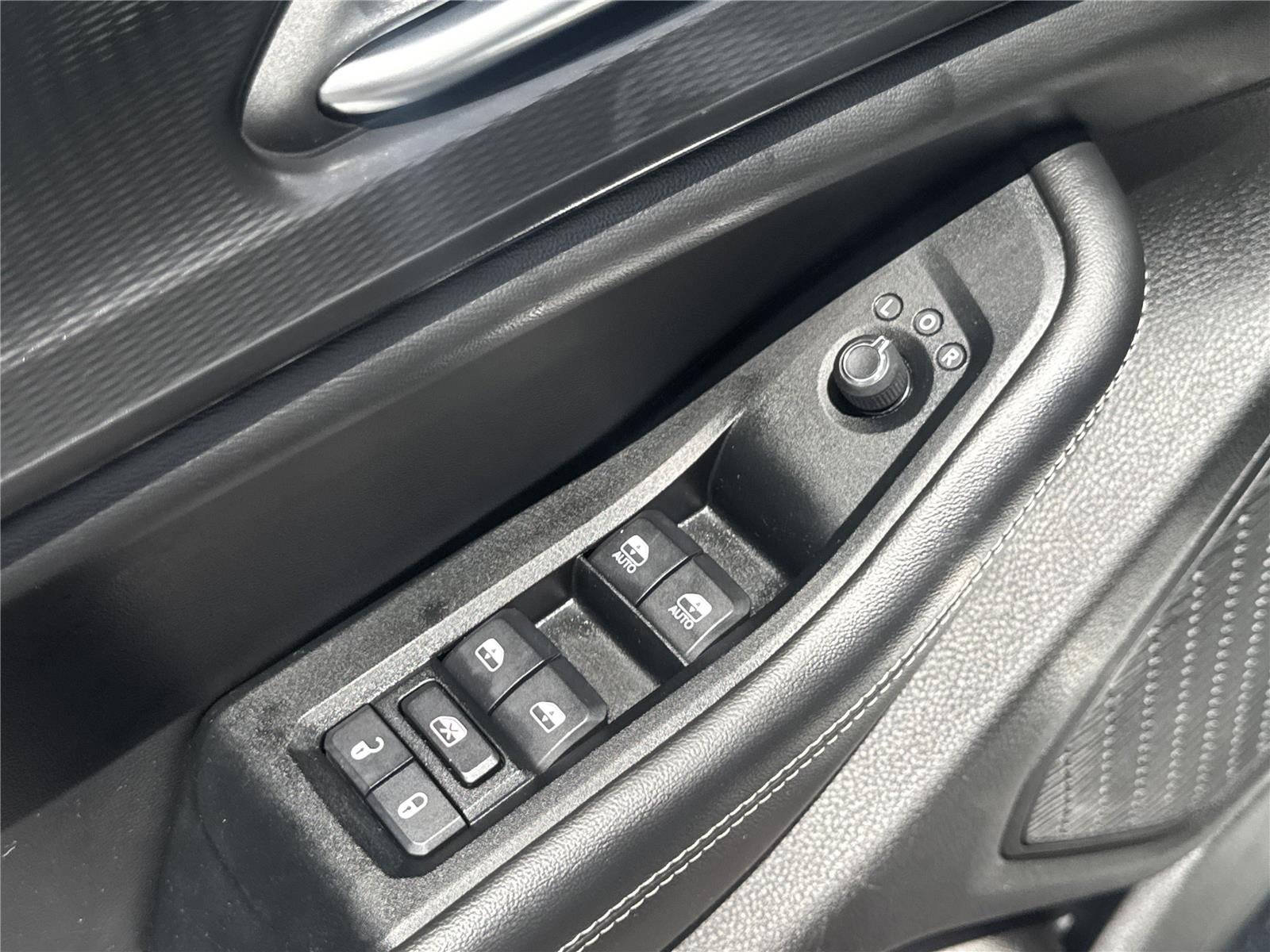 Used 2023 Bright White Clearcoat Jeep Altitude image 18