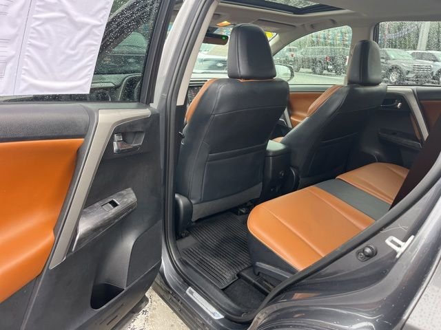 Used 2017 Gray Toyota Platinum image 9