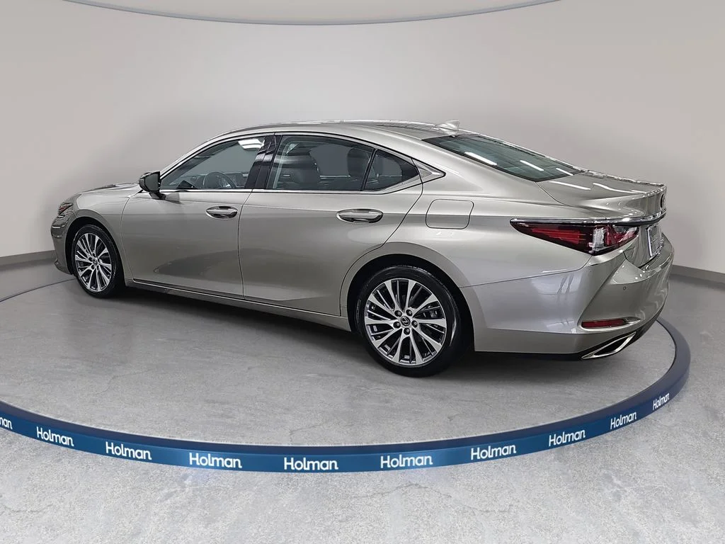 Used 2021 Silver Lexus 350 image 9