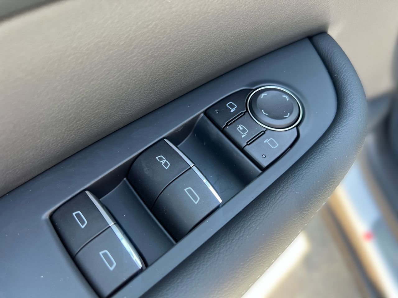 Used 2026 Summit White Buick Sport Touring image 19