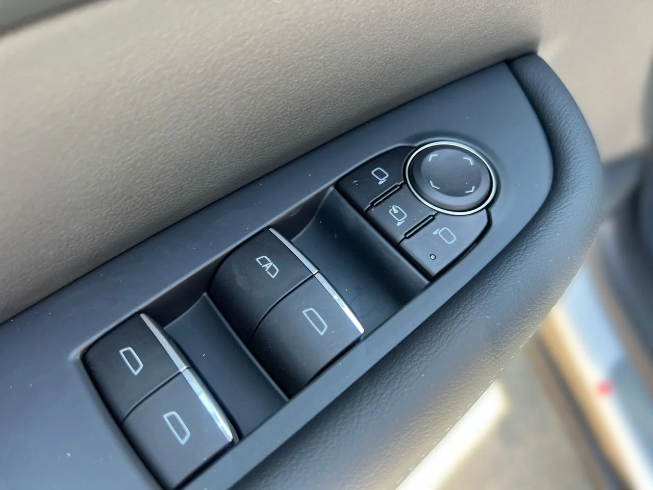 Used 2026 Summit White Buick Sport Touring image 19
