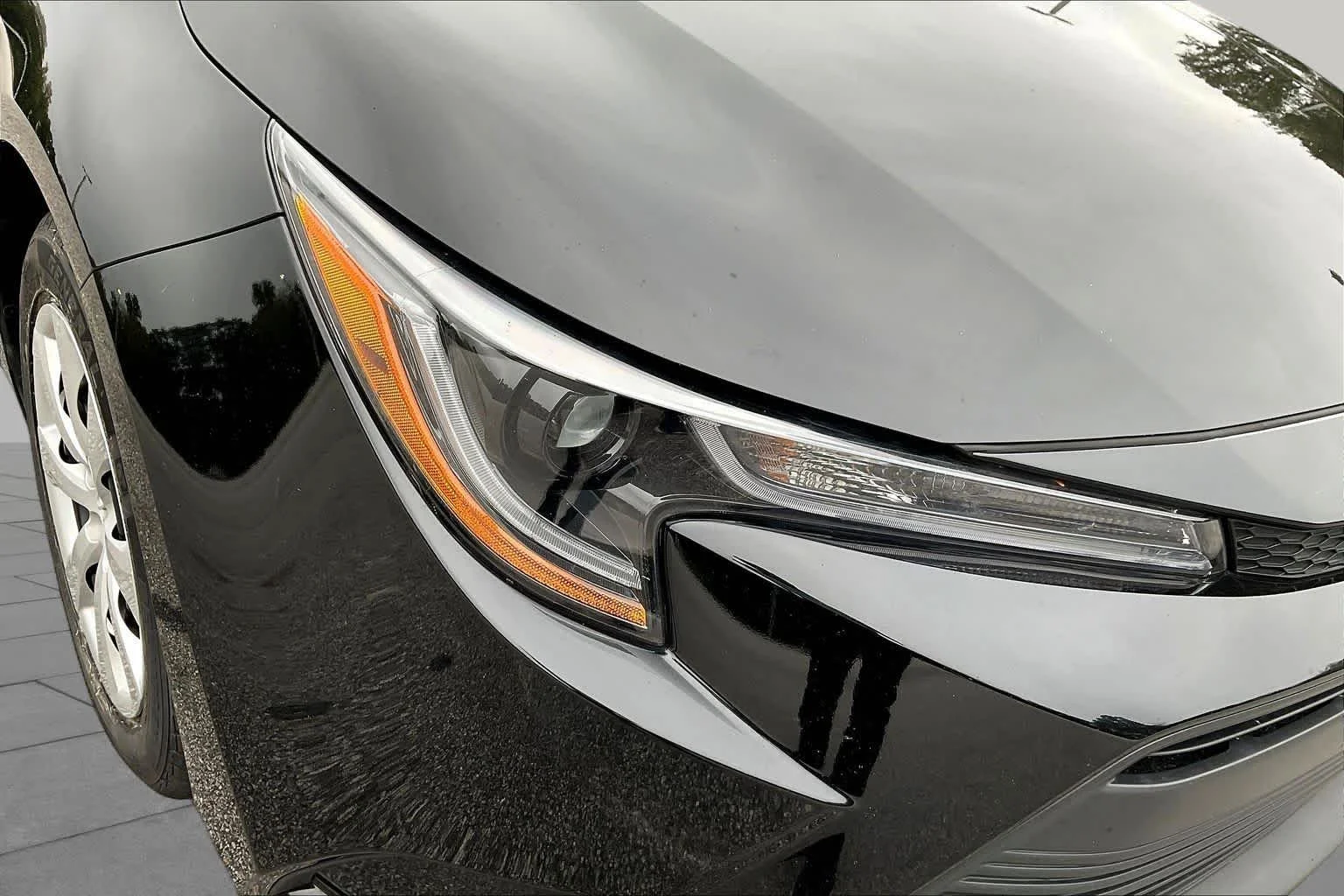 Used 2024 Midnight Black Metallic Toyota LE image 26