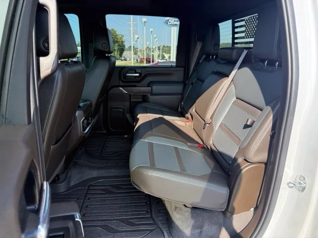 Used 2021 White GMC Denali image 10