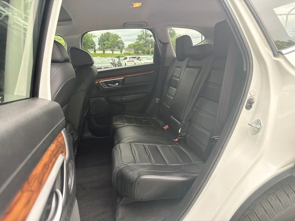 Used 2020 White Honda EX-L image 28