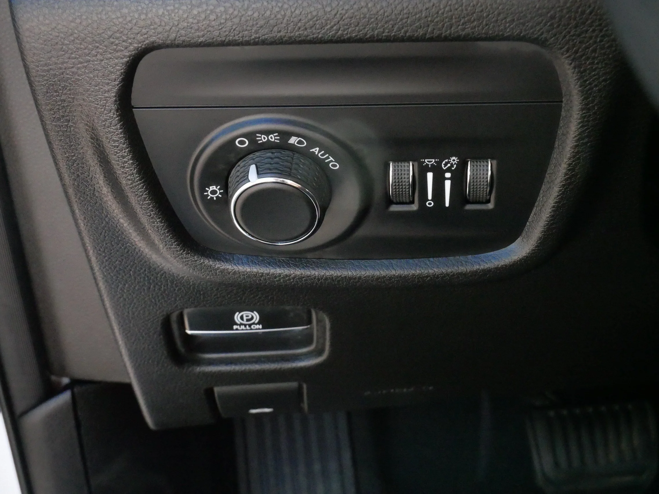 Used 2023 Bright White Clearcoat Jeep Laredo image 26