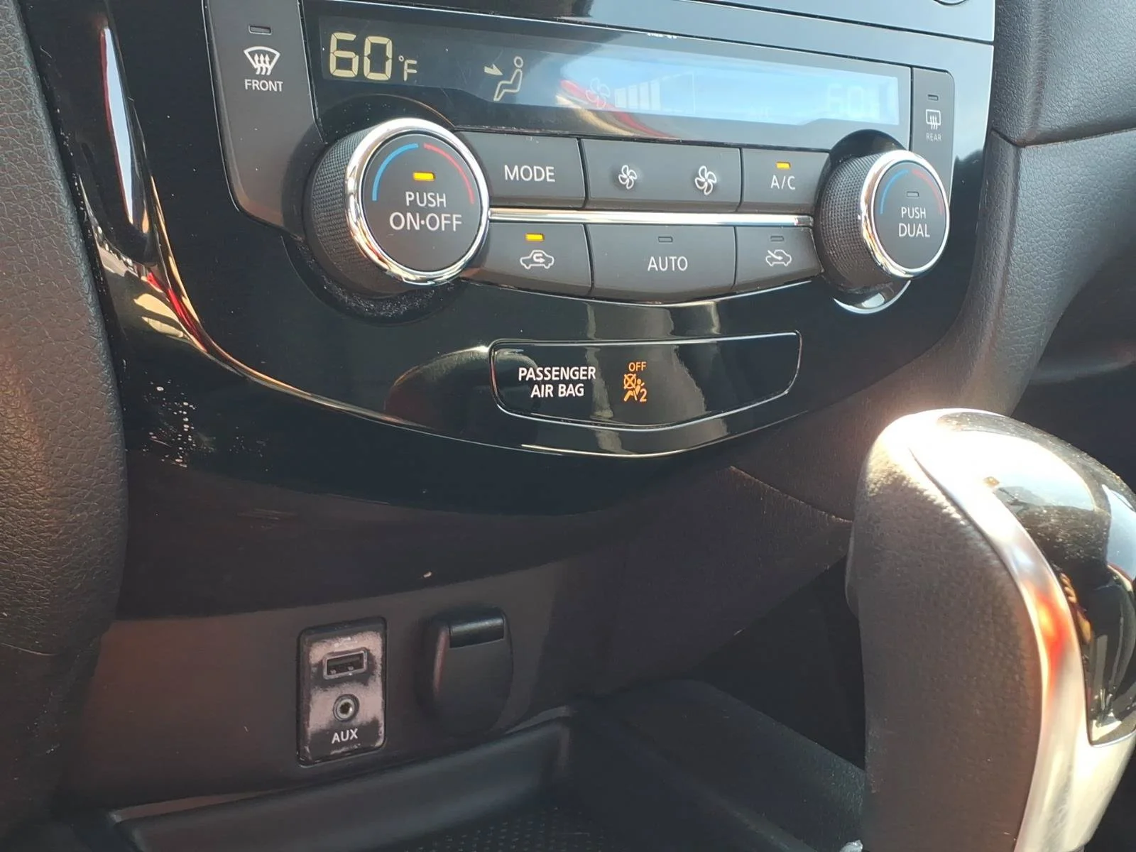 Used 2017 Palatial Ruby Nissan SV image 13