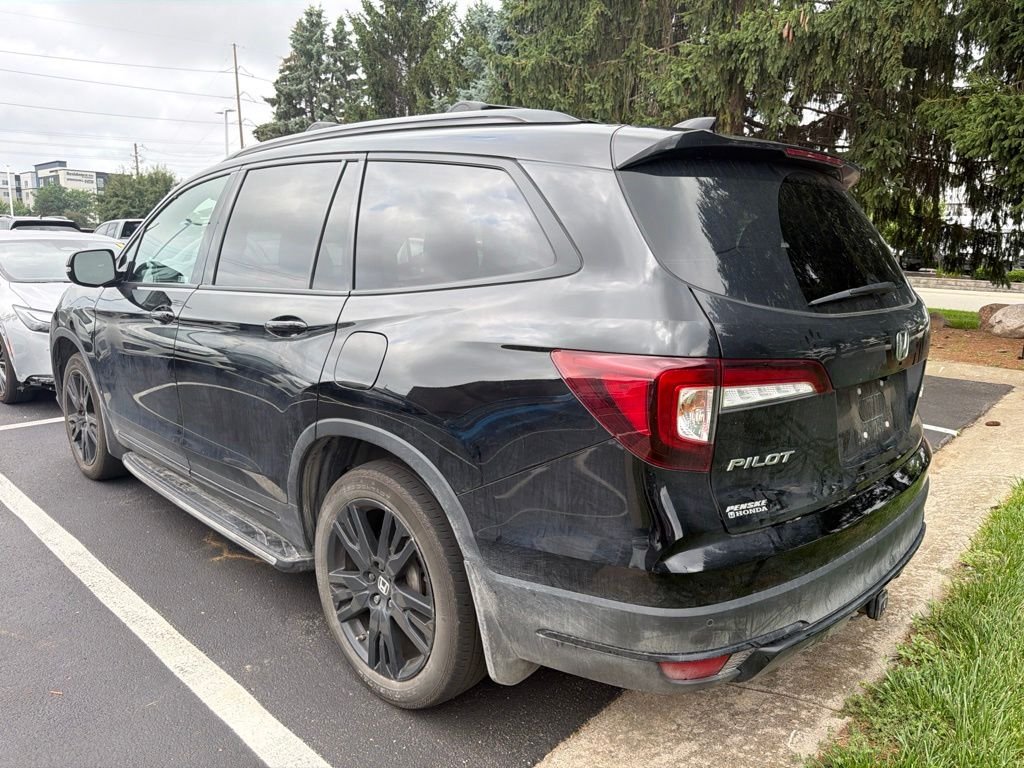 Certified Used 2022 Crystal Black Pearl Honda Black Edition image 2
